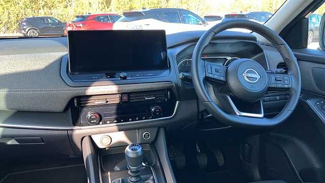 Nissan QASHQAI DiG-T MH Acenta Premium