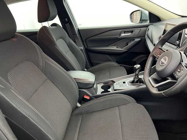 Nissan QASHQAI DiG-T MH Acenta Premium