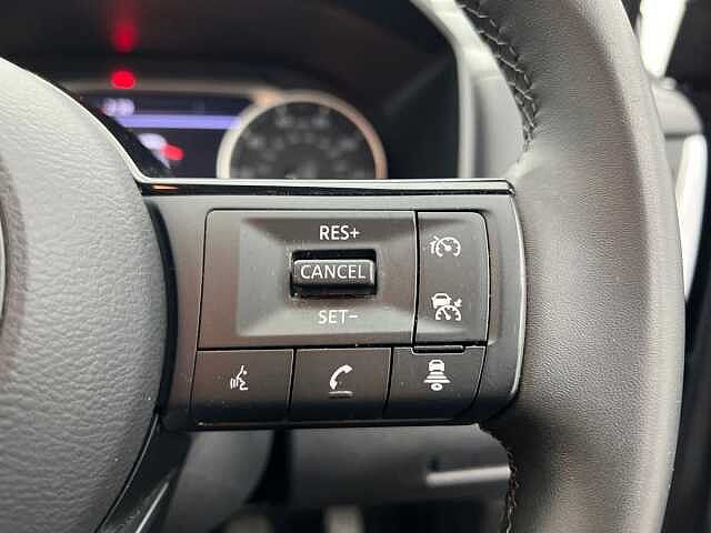 Nissan QASHQAI DiG-T MH Acenta Premium