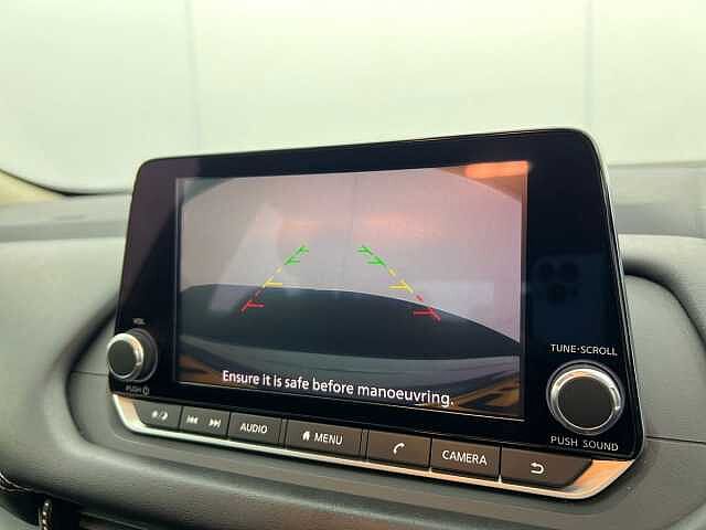 Nissan QASHQAI DiG-T MH Acenta Premium