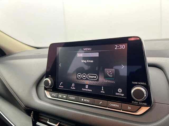 Nissan QASHQAI DiG-T MH Acenta Premium