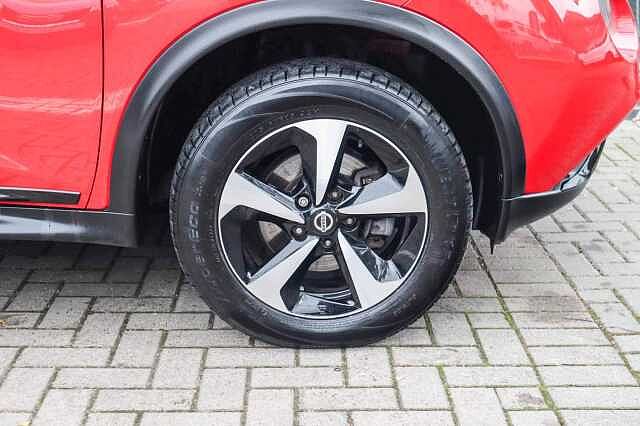 Nissan Juke 1.6 Bose Personal Edition SUV 5dr Petrol XTRON Euro 6 (112 ps)