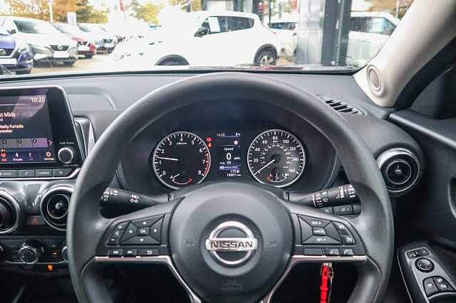 Nissan Juke 1.0 DIG-T Acenta SUV 5dr Petrol Manual Euro 6 (s/s) (114 ps)