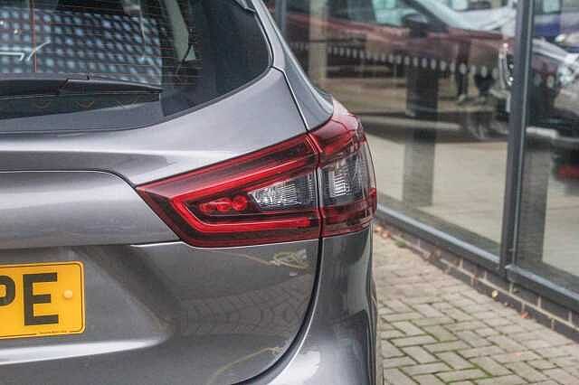 Nissan Qashqai 1.3 DIG-T Acenta Premium SUV 5dr Petrol Manual Euro 6 (s/s) (160 ps)
