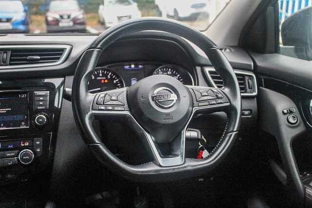 Nissan Qashqai 1.3 DIG-T Acenta Premium SUV 5dr Petrol Manual Euro 6 (s/s) (160 ps)