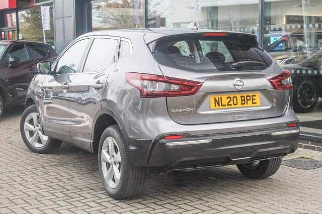 Nissan Qashqai 1.3 DIG-T Acenta Premium SUV 5dr Petrol Manual Euro 6 (s/s) (160 ps)