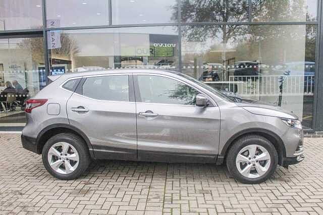 Nissan Qashqai 1.3 DIG-T Acenta Premium SUV 5dr Petrol Manual Euro 6 (s/s) (160 ps)