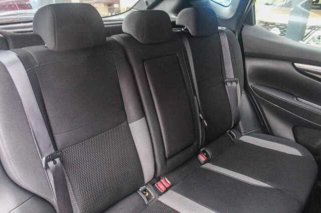Nissan Qashqai 1.3 DIG-T Acenta Premium SUV 5dr Petrol Manual Euro 6 (s/s) (160 ps)