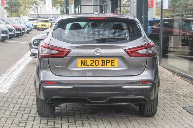 Nissan Qashqai 1.3 DIG-T Acenta Premium SUV 5dr Petrol Manual Euro 6 (s/s) (160 ps)