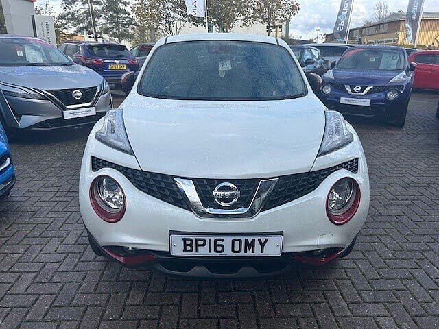 Nissan Juke 1.6 Tekna SUV 5dr Petrol XTRON Euro 6 (117 ps)