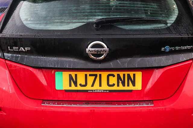 Nissan Leaf 40kWh Acenta Hatchback 5dr Electric Auto (150 ps)