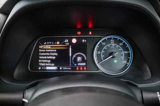 Nissan Leaf 40kWh Acenta Hatchback 5dr Electric Auto (150 ps)