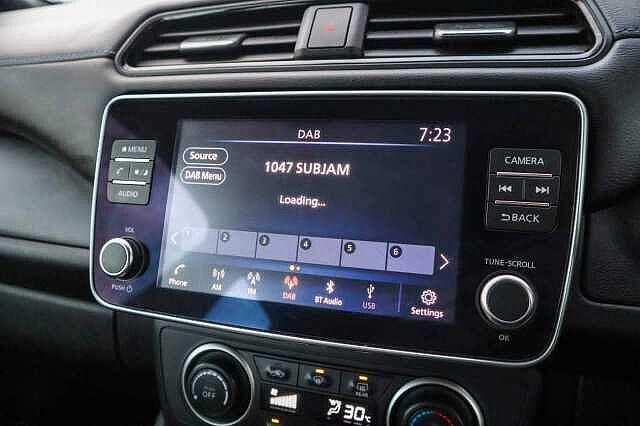 Nissan Leaf 40kWh Acenta Hatchback 5dr Electric Auto (150 ps)