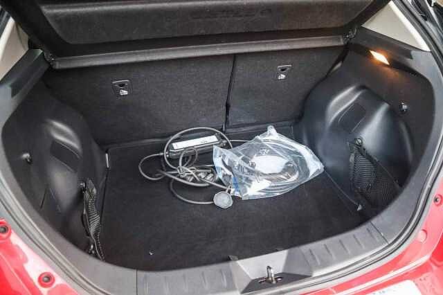 Nissan Leaf 40kWh Acenta Hatchback 5dr Electric Auto (150 ps)