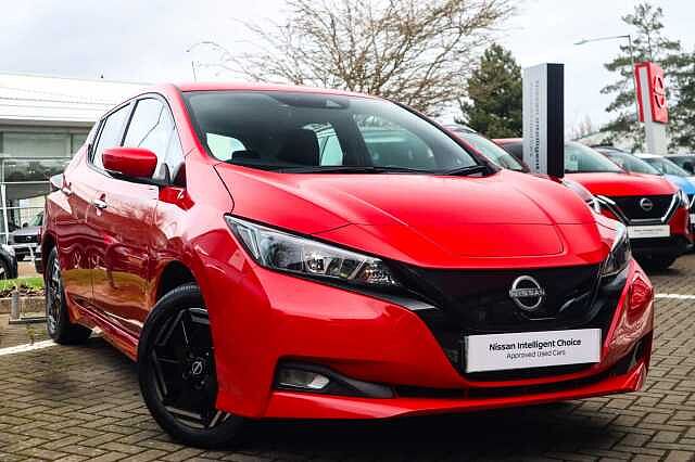 Nissan Leaf 39kWh Acenta Hatchback 5dr Electric Auto (150 ps)