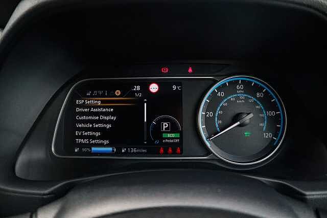 Nissan Leaf 39kWh Acenta Hatchback 5dr Electric Auto (150 ps)