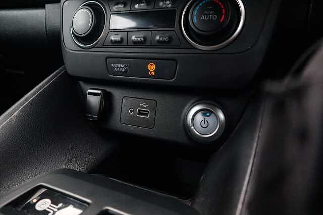 Nissan Leaf 39kWh Acenta Hatchback 5dr Electric Auto (150 ps)