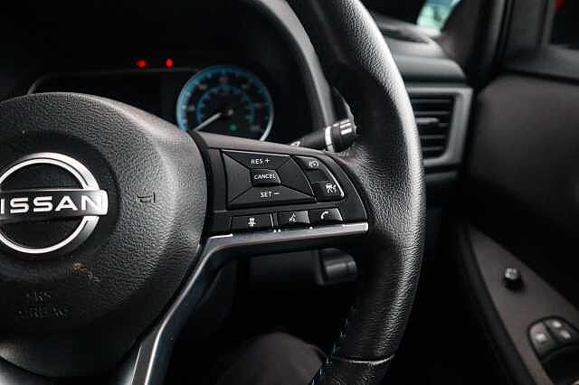 Nissan Leaf 39kWh Acenta Hatchback 5dr Electric Auto (150 ps)