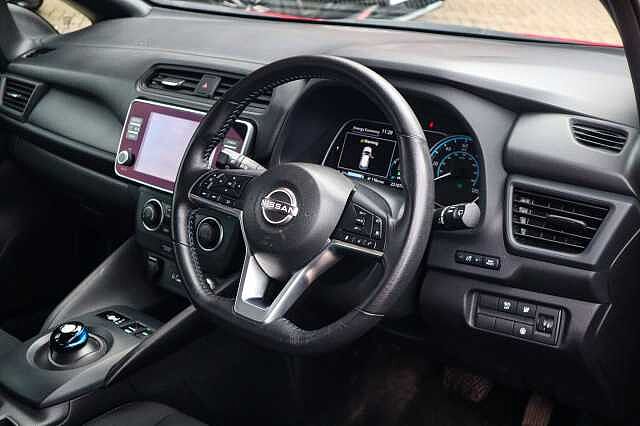 Nissan Leaf 39kWh Acenta Hatchback 5dr Electric Auto (150 ps)