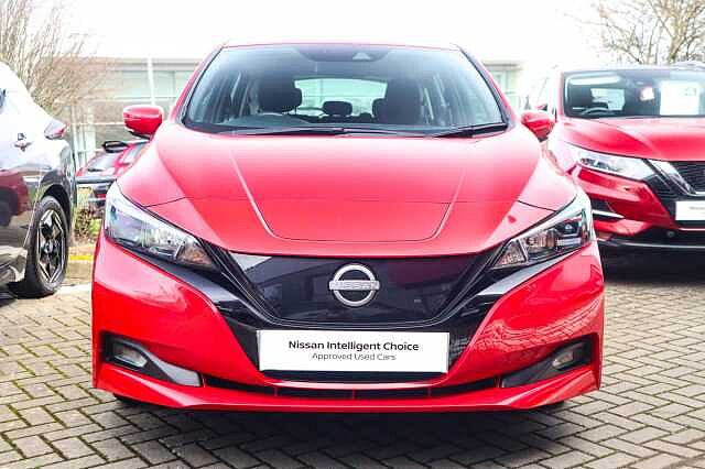 Nissan Leaf 39kWh Acenta Hatchback 5dr Electric Auto (150 ps)