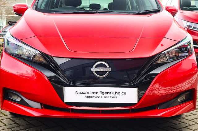 Nissan Leaf 39kWh Acenta Hatchback 5dr Electric Auto (150 ps)