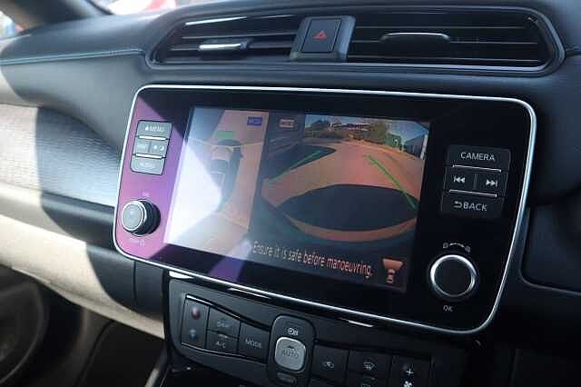 Nissan Leaf 62kWh e+ Tekna Hatchback 5dr Electric Auto (217 ps)