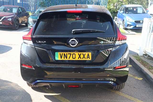 Nissan Leaf 62kWh e+ Tekna Hatchback 5dr Electric Auto (217 ps)