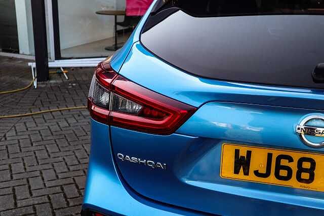 Nissan Qashqai 1.5 dCi N-Connecta SUV 5dr Diesel Manual Euro 6 (s/s) (110 ps)