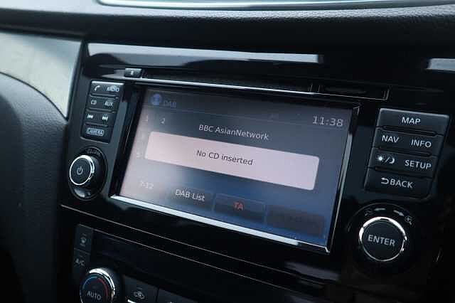 Nissan Qashqai 1.5 dCi N-Connecta SUV 5dr Diesel Manual Euro 6 (s/s) (110 ps)