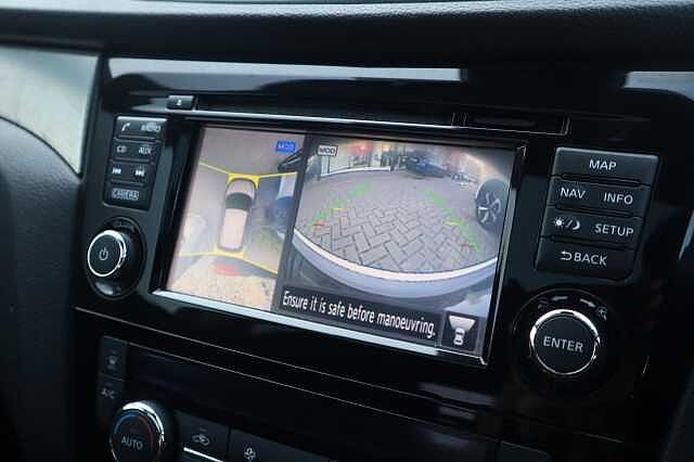 Nissan Qashqai 1.5 dCi N-Connecta SUV 5dr Diesel Manual Euro 6 (s/s) (110 ps)