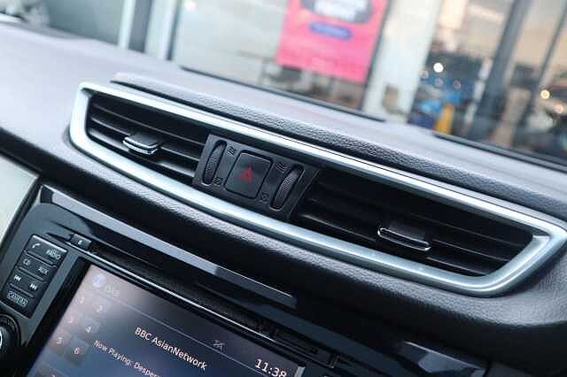 Nissan Qashqai 1.5 dCi N-Connecta SUV 5dr Diesel Manual Euro 6 (s/s) (110 ps)