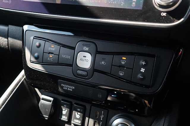 Nissan Leaf 39kWh Shiro Hatchback 5dr Electric Auto (150 ps)
