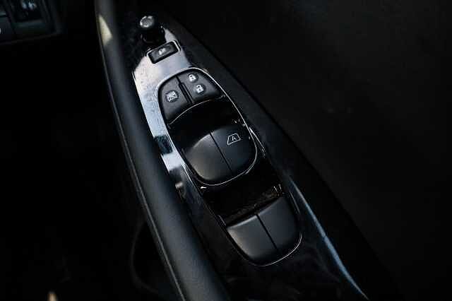 Nissan Leaf 39kWh Shiro Hatchback 5dr Electric Auto (150 ps)