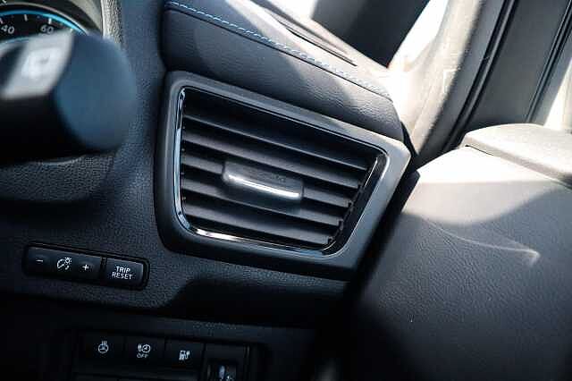 Nissan Leaf 39kWh Shiro Hatchback 5dr Electric Auto (150 ps)