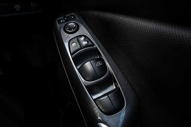 Nissan Juke 1.0 DIG-T Acenta SUV 5dr Petrol Manual Euro 6 (s/s) (114 ps)