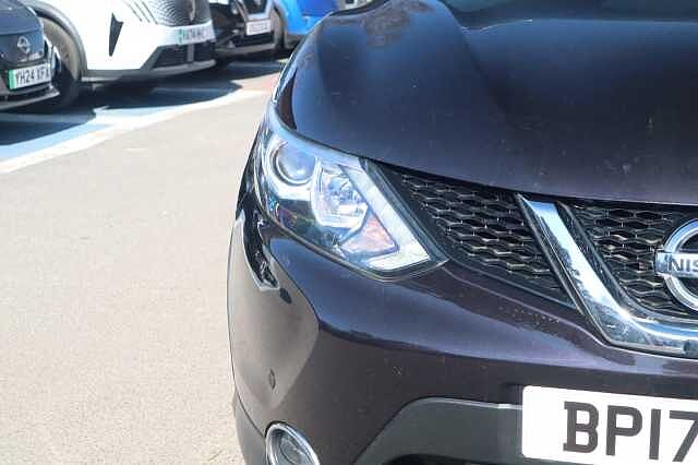 Nissan Qashqai 1.2 DIG-T N-Vision SUV 5dr Petrol Manual 2WD Euro 6 (s/s) (115 ps)