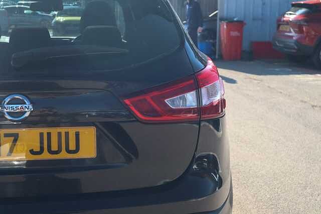 Nissan Qashqai 1.2 DIG-T N-Vision SUV 5dr Petrol Manual 2WD Euro 6 (s/s) (115 ps)