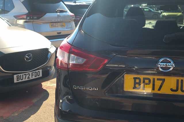 Nissan Qashqai 1.2 DIG-T N-Vision SUV 5dr Petrol Manual 2WD Euro 6 (s/s) (115 ps)