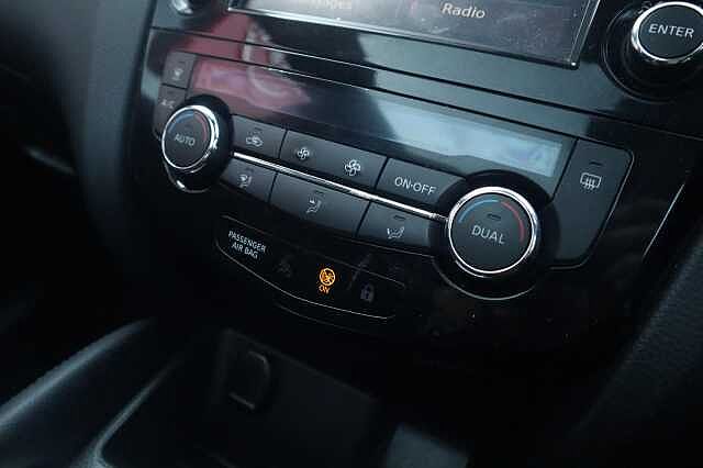 Nissan Qashqai 1.2 DIG-T N-Vision SUV 5dr Petrol Manual 2WD Euro 6 (s/s) (115 ps)