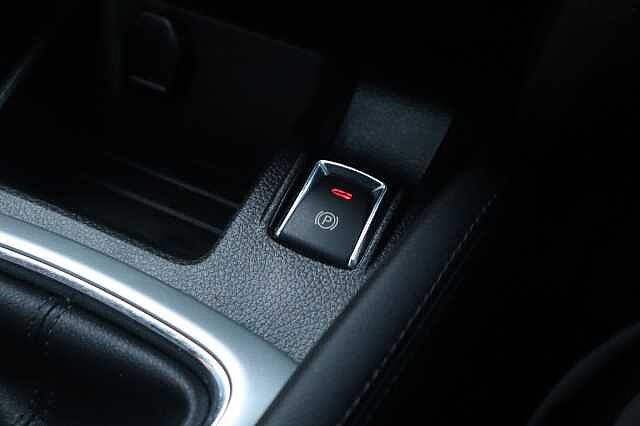 Nissan Qashqai 1.2 DIG-T N-Vision SUV 5dr Petrol Manual 2WD Euro 6 (s/s) (115 ps)