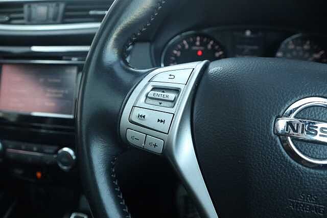 Nissan Qashqai 1.2 DIG-T N-Vision SUV 5dr Petrol Manual 2WD Euro 6 (s/s) (115 ps)