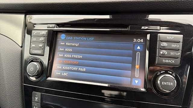 Nissan Qashqai QASHQAI 1.6 dCi N-Connecta [Glass Roof Pack] 5dr Xtronic