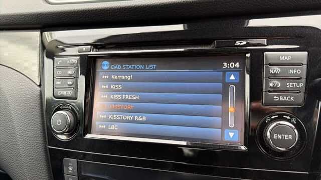 Nissan Qashqai QASHQAI 1.6 dCi N-Connecta [Glass Roof Pack] 5dr Xtronic