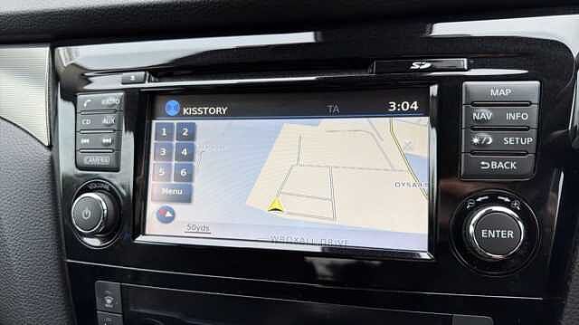 Nissan Qashqai QASHQAI 1.6 dCi N-Connecta [Glass Roof Pack] 5dr Xtronic