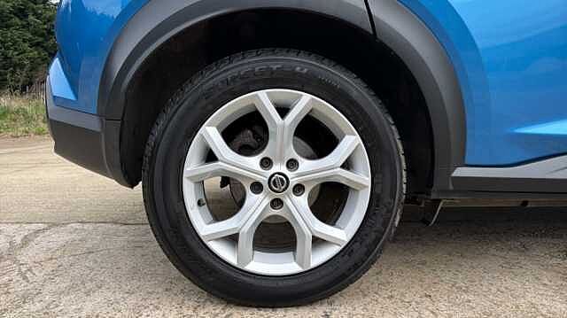 Nissan Juke JUKE 1.0 DiG-T 114 N-Connecta 5dr