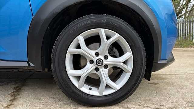 Nissan Juke JUKE 1.0 DiG-T 114 N-Connecta 5dr