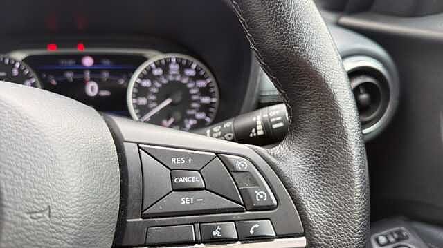 Nissan Juke JUKE 1.0 DiG-T 114 N-Connecta 5dr