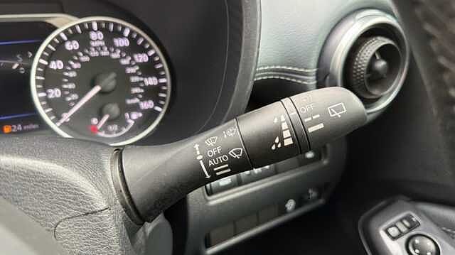 Nissan Juke JUKE 1.0 DiG-T 114 N-Connecta 5dr