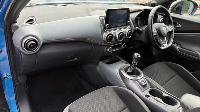 Nissan Juke JUKE 1.0 DiG-T 114 N-Connecta 5dr