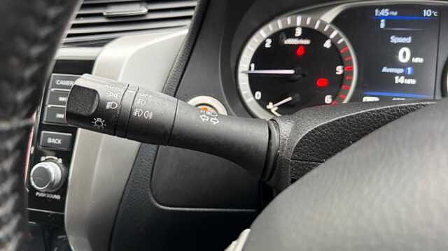 Nissan Navara NAVARA Double Cab Pick Up N-Guard 2.3dCi 190 TT 4WD Auto